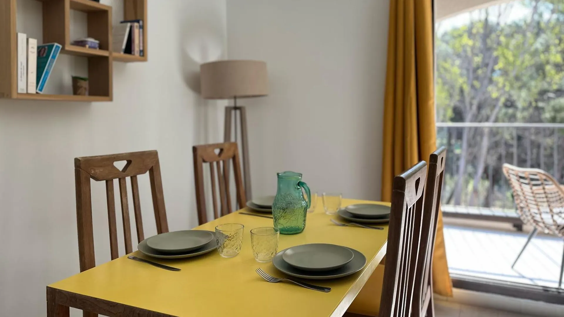 Balthachille - T2 Plages Et Lac - Clim - Parking - Wifi Tres Haut Debit Six-Fours-les-Plages France