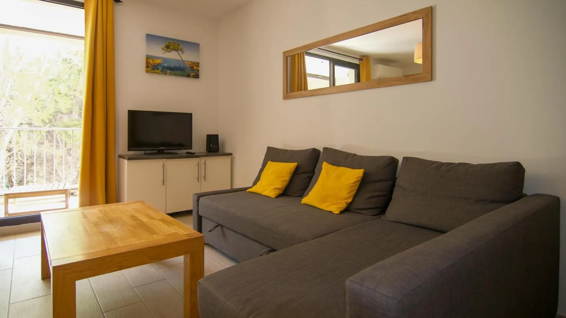Balthachille - T2 Plages Et Lac - Clim - Parking - Wifi Tres Haut Debit Six-Fours-les-Plages