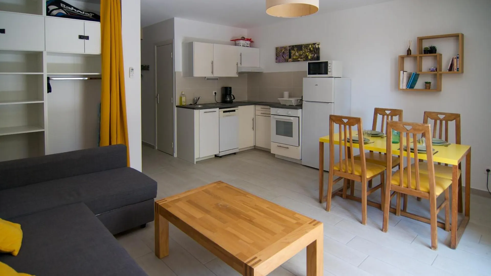 Balthachille - T2 Plages Et Lac - Clim - Parking - Wifi Tres Haut Debit Six-Fours-les-Plages 0*,
